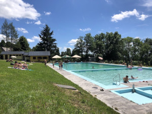 Většina koupališť v Karlovarském kraji má vodu vhodnou ke koupání bez omezení